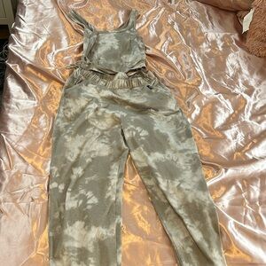 Gilly hicks pajama set